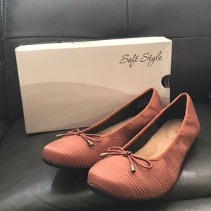 Soft Style by Hush Puppies Women's Heartbreaker